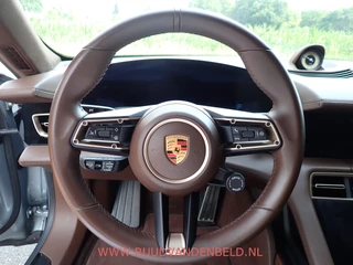 Porsche Taycan – thumbnail 17