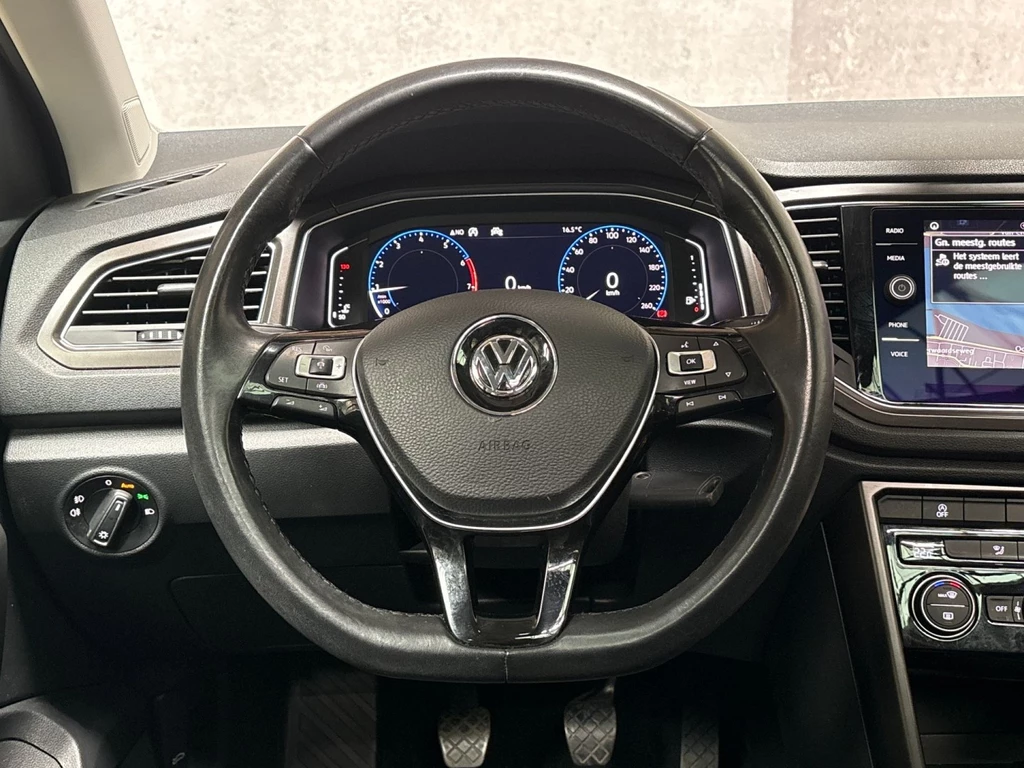 Volkswagen T-Roc – foto 15