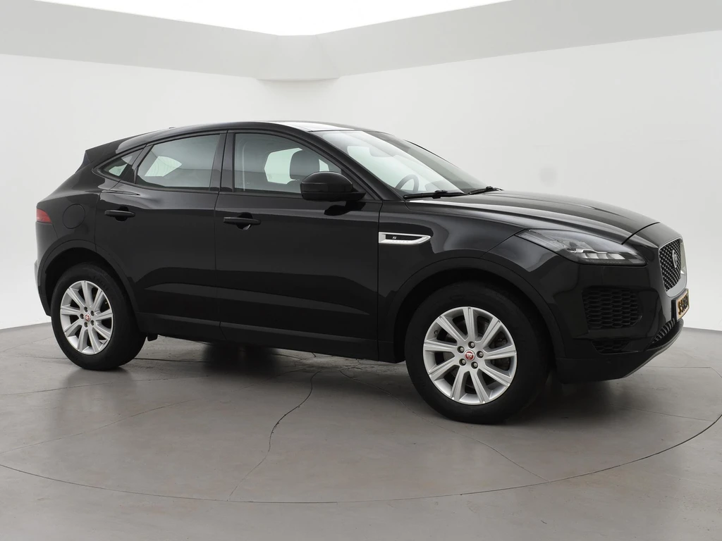 Jaguar E-PACE – foto 6
