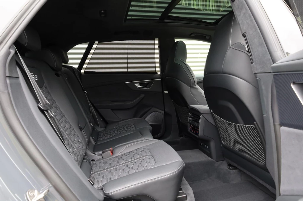 Audi RSQ8 – foto 21
