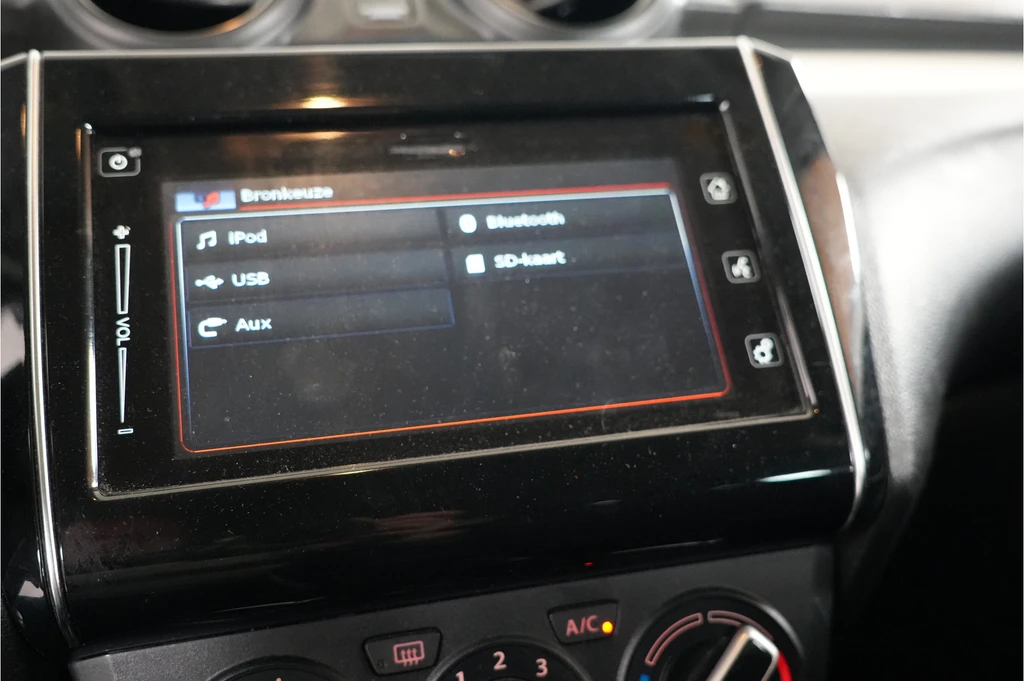 Suzuki Swift – foto 26