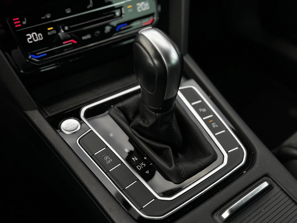 Volkswagen Passat – foto 11