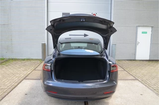 Tesla Model 3 – thumbnail 33