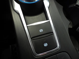 Ford Kuga – thumbnail 23