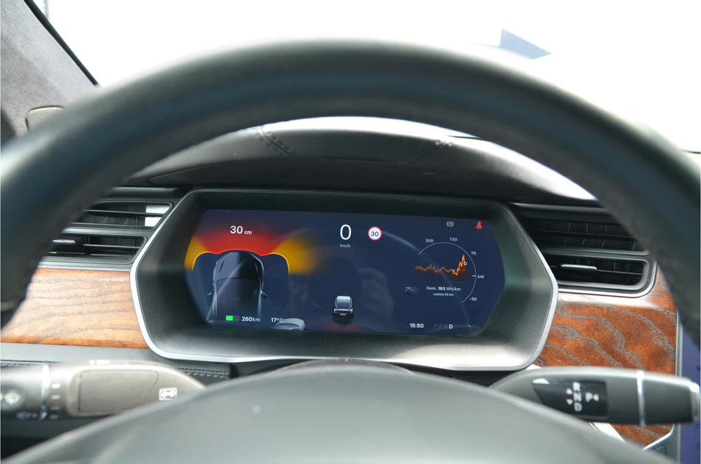 Tesla Model X – foto 17