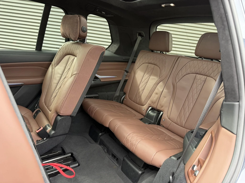 BMW X7 – foto 31