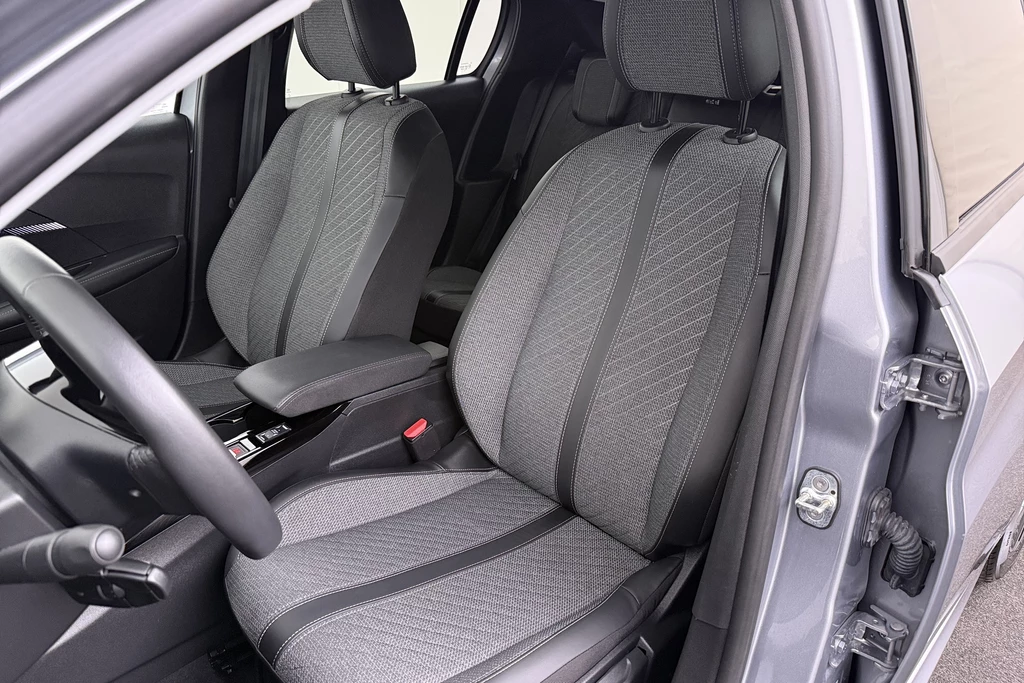 Peugeot 208 – foto 9