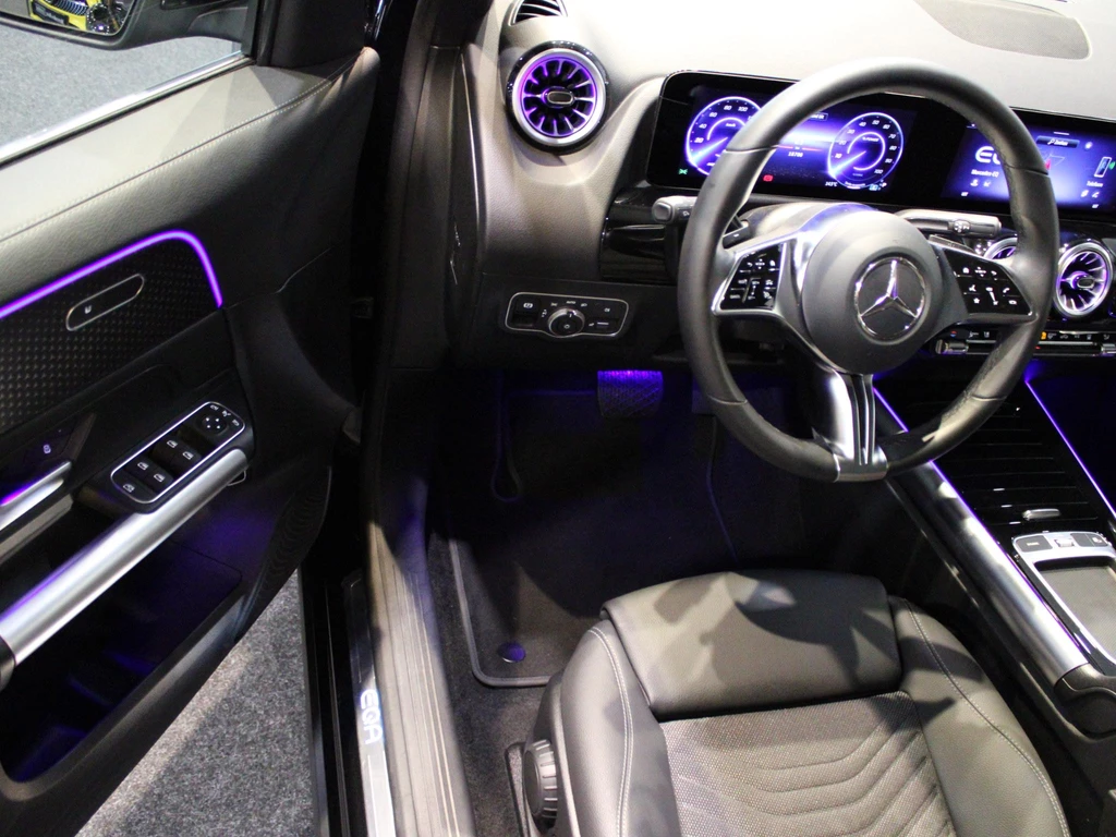 Mercedes-Benz EQA – foto 23