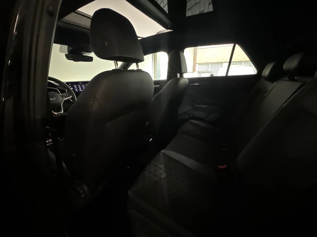 Volkswagen T-Roc – foto 24