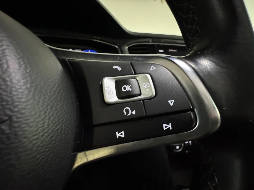 Volkswagen T-Roc – foto 13