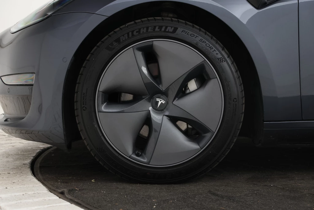 Tesla Model 3 – foto 6