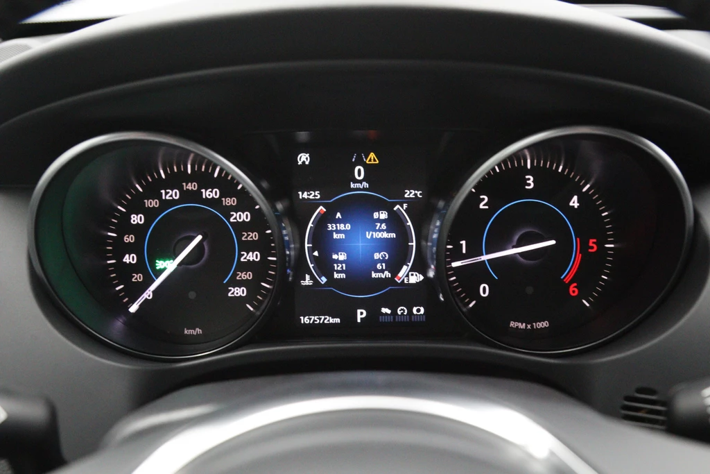 Jaguar F-PACE – foto 26