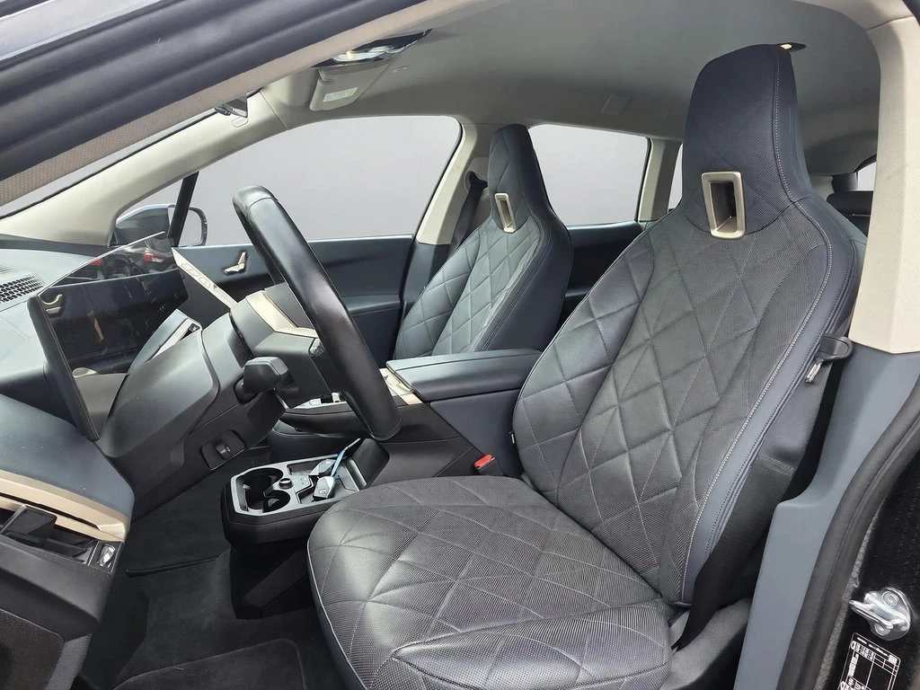 BMW iX – foto 11