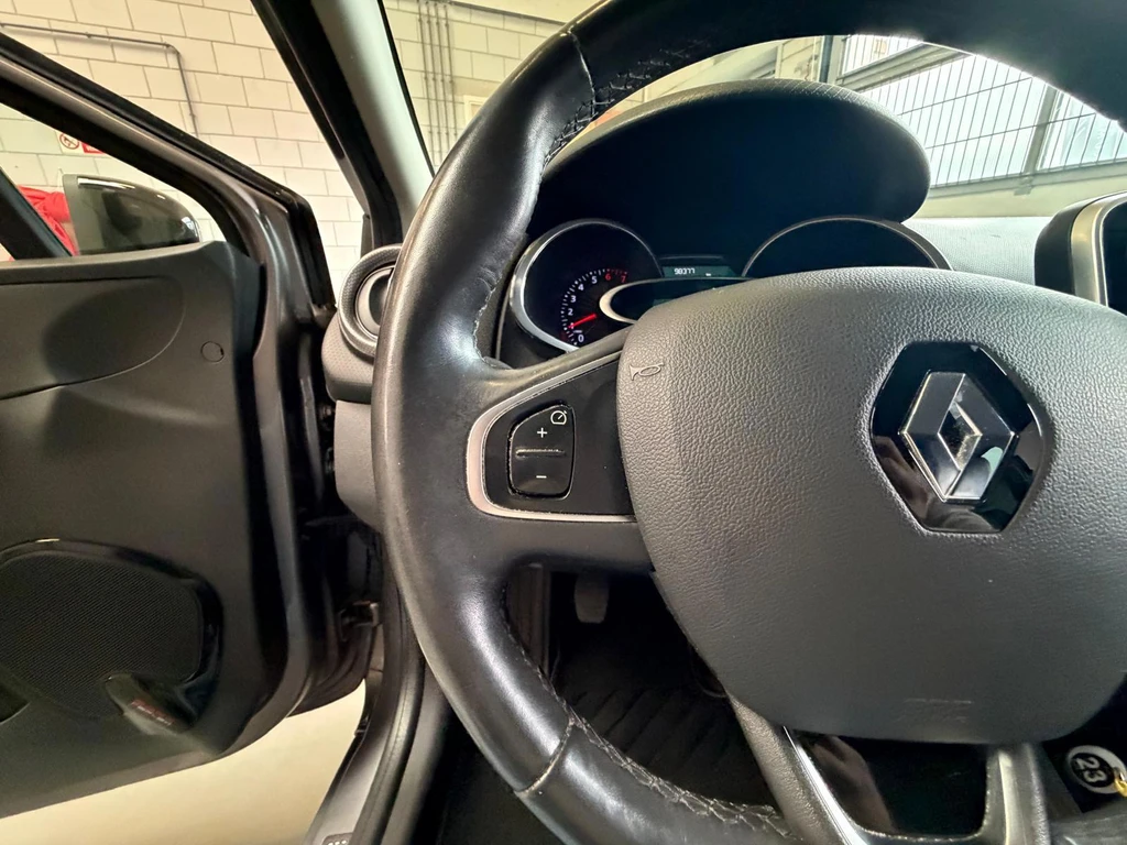 Renault Clio – foto 17