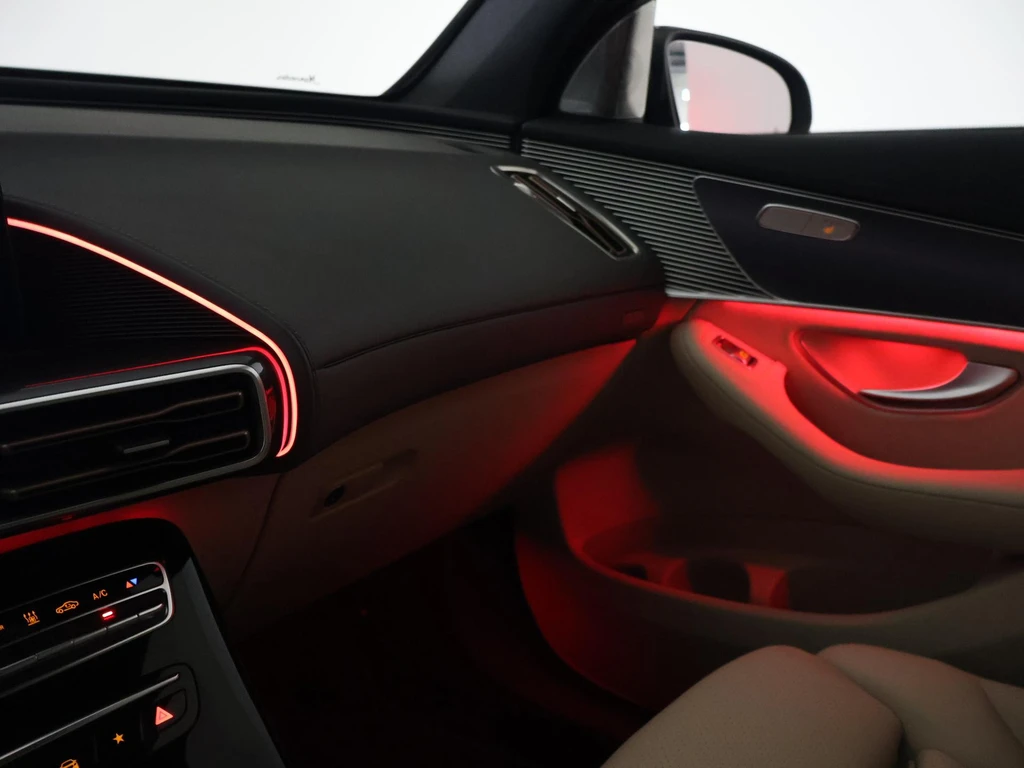 Mercedes-Benz EQC – foto 18