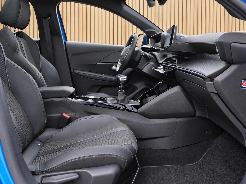 Peugeot 208 – foto 9