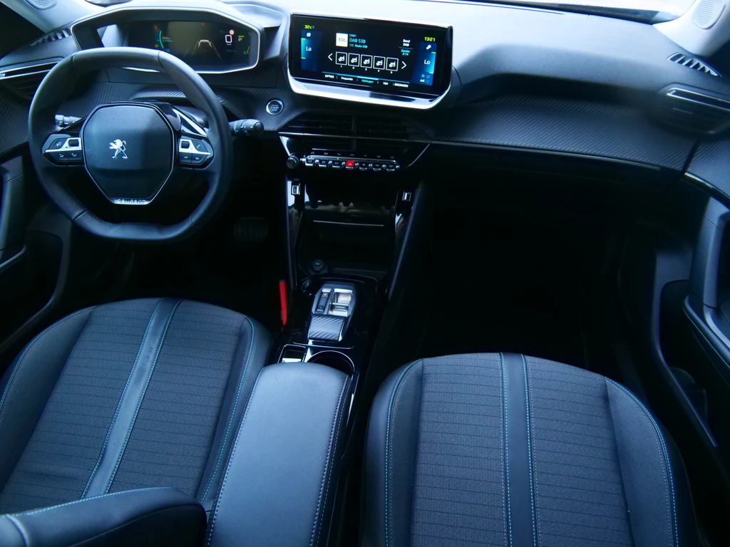 Peugeot e-2008 – foto 9