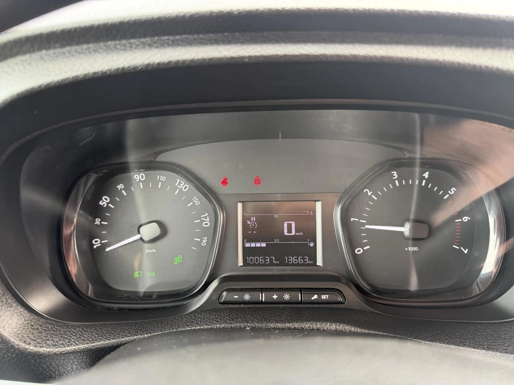 Opel Vivaro – foto 11