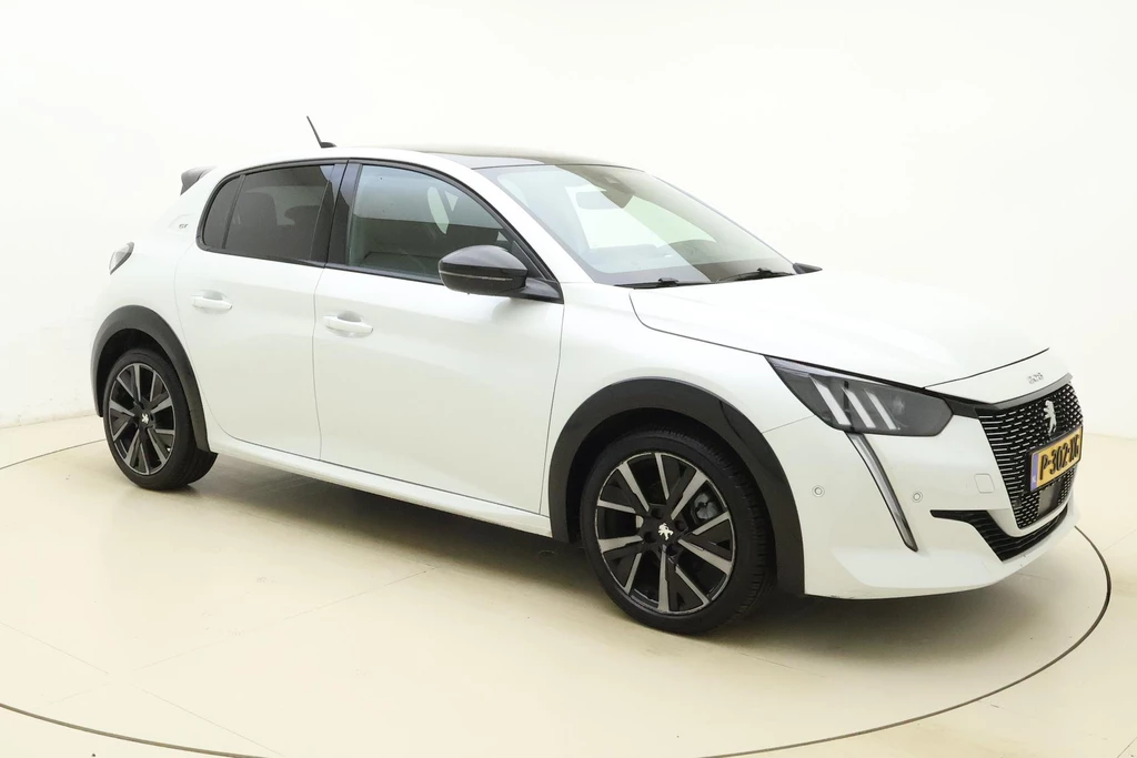 Peugeot 208 – foto 8