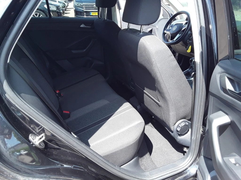 Volkswagen T-Roc – foto 12