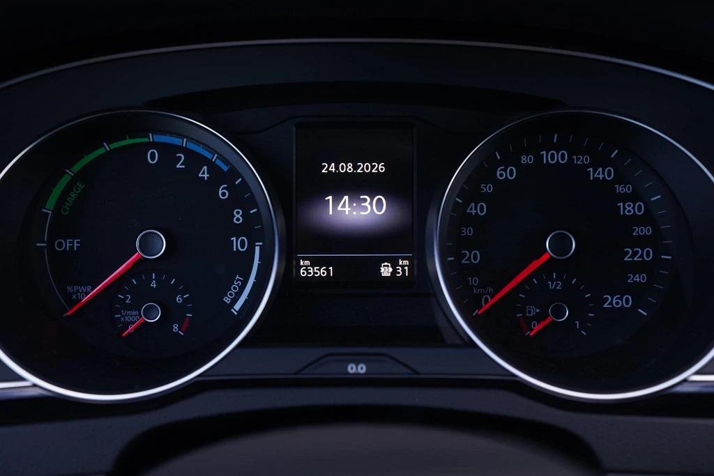 Volkswagen Passat – foto 19