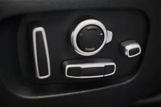 Land Rover Range Rover Velar – thumbnail 39