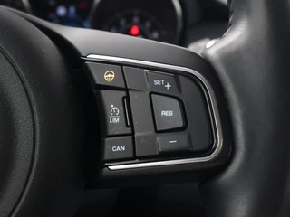 Jaguar E-PACE – thumbnail 14