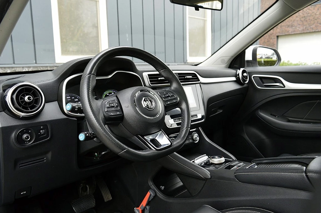 MG ZS EV – foto 11