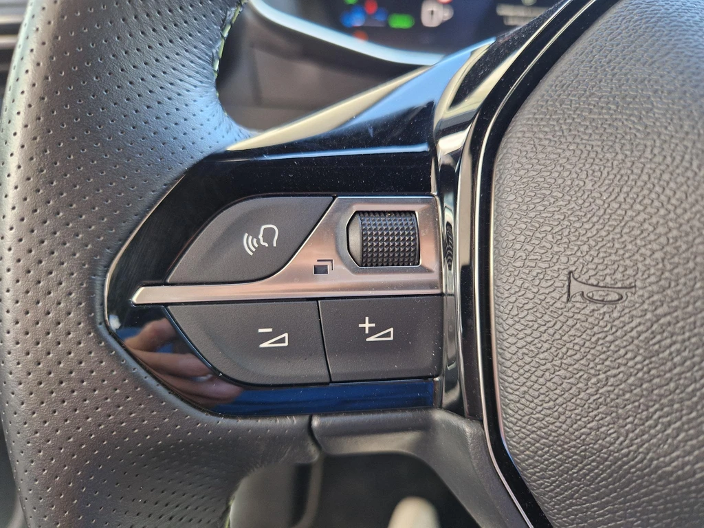 Peugeot e-2008 – foto 17