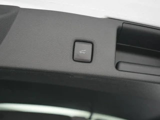 Ford Kuga – thumbnail 32