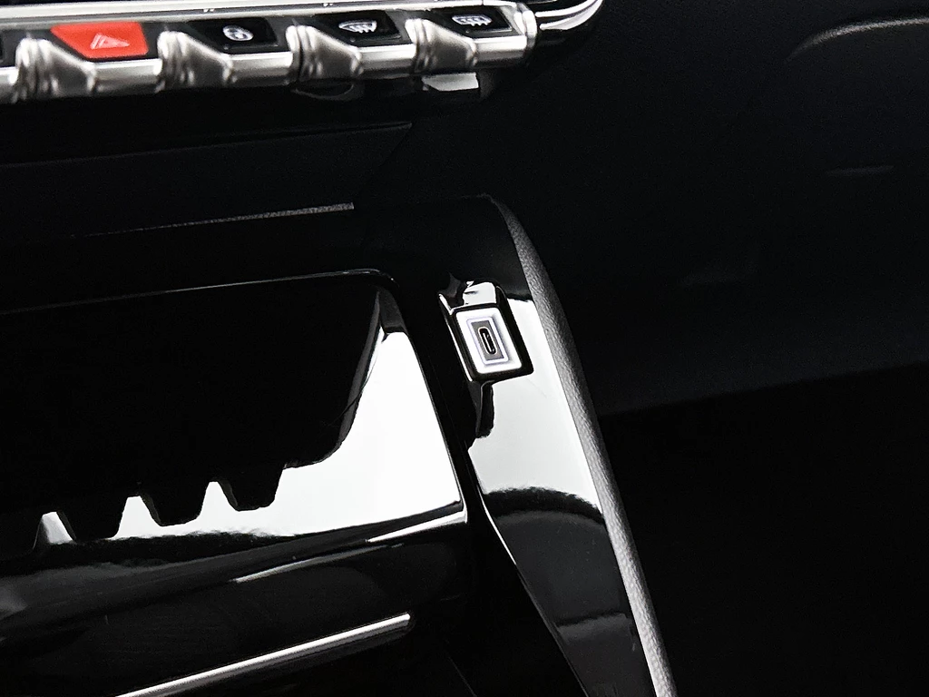 Peugeot 208 – foto 29