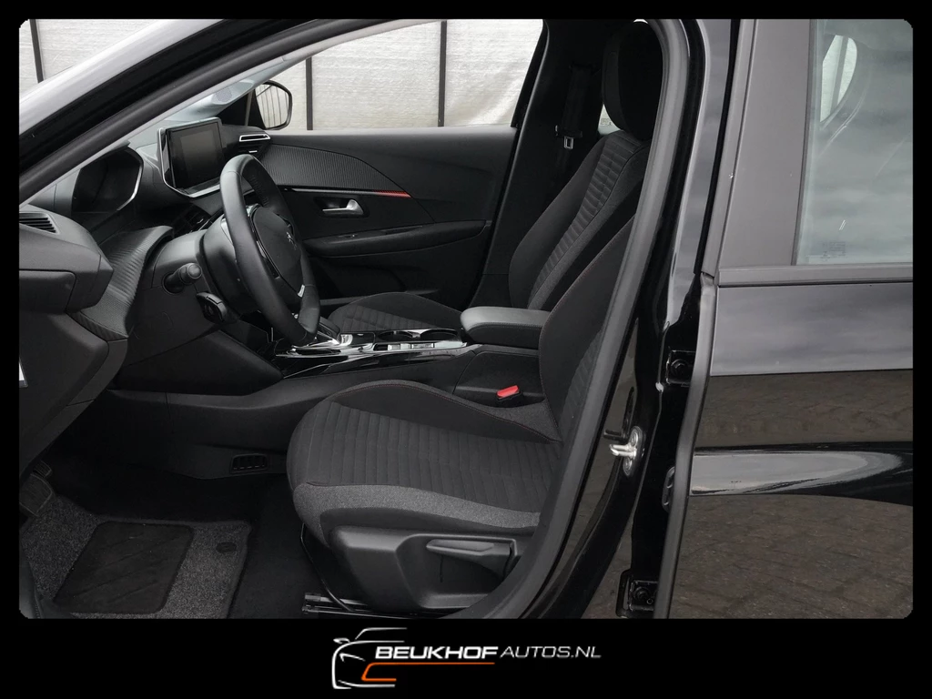 Peugeot e-208 – foto 33