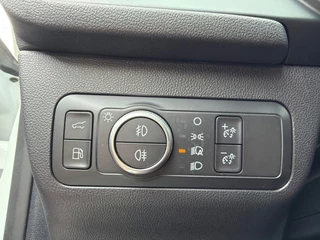 Ford Kuga – thumbnail 27