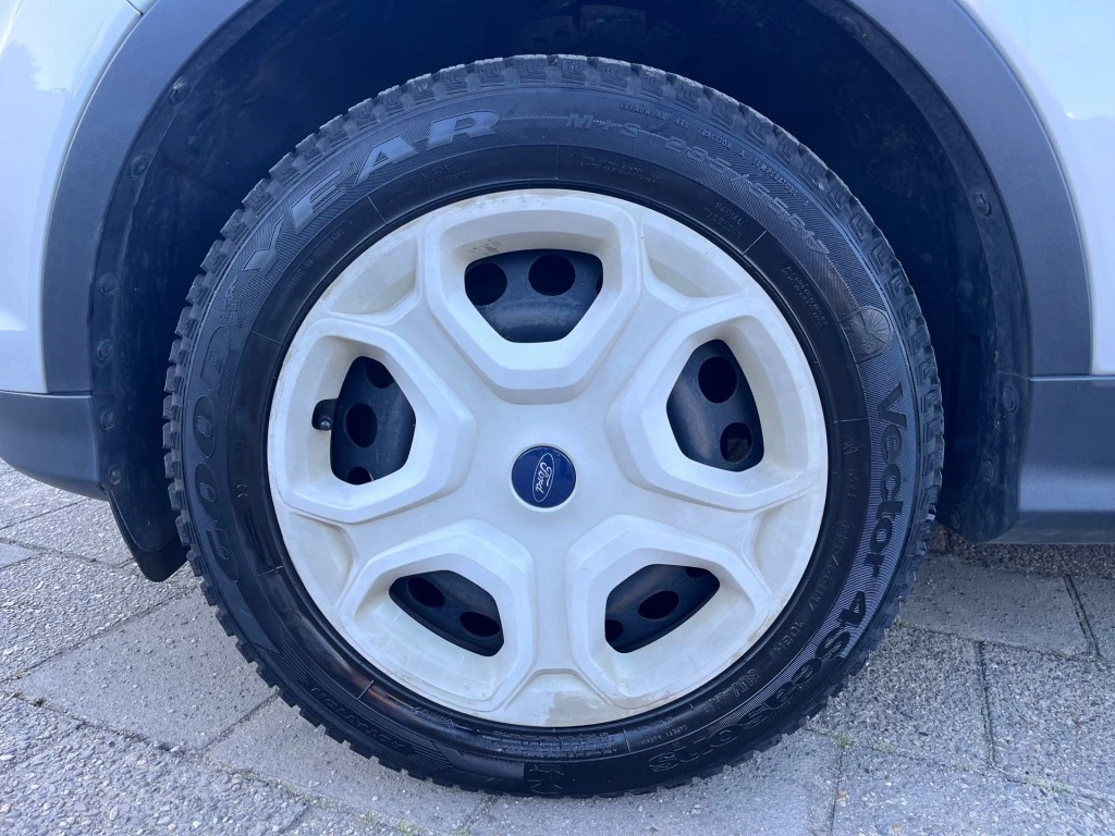 Ford Kuga – foto 15