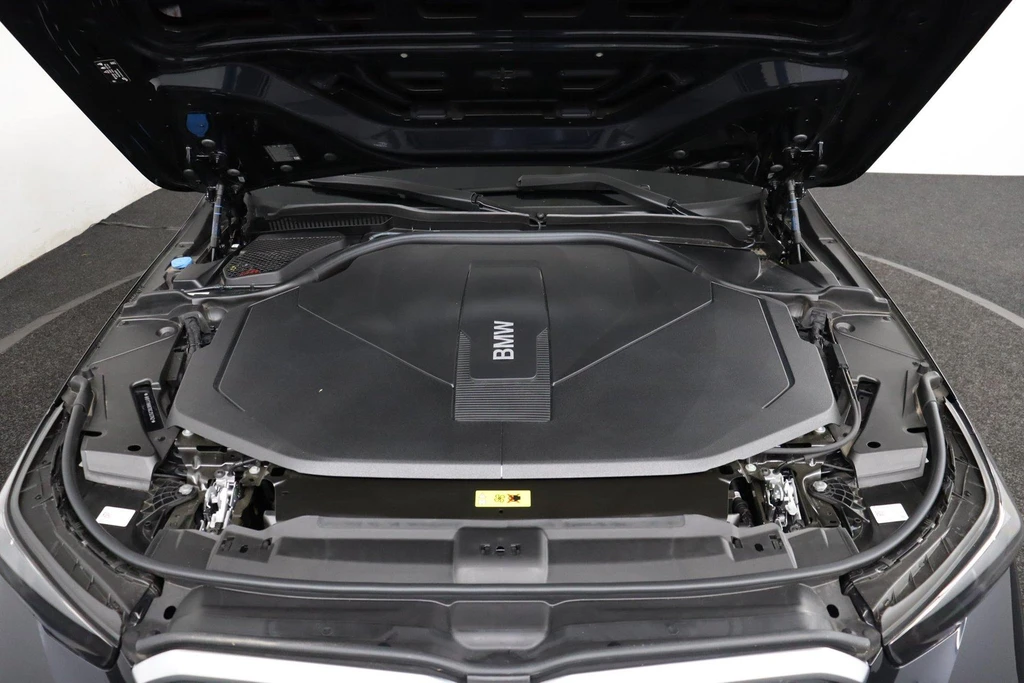 BMW i5 – foto 30