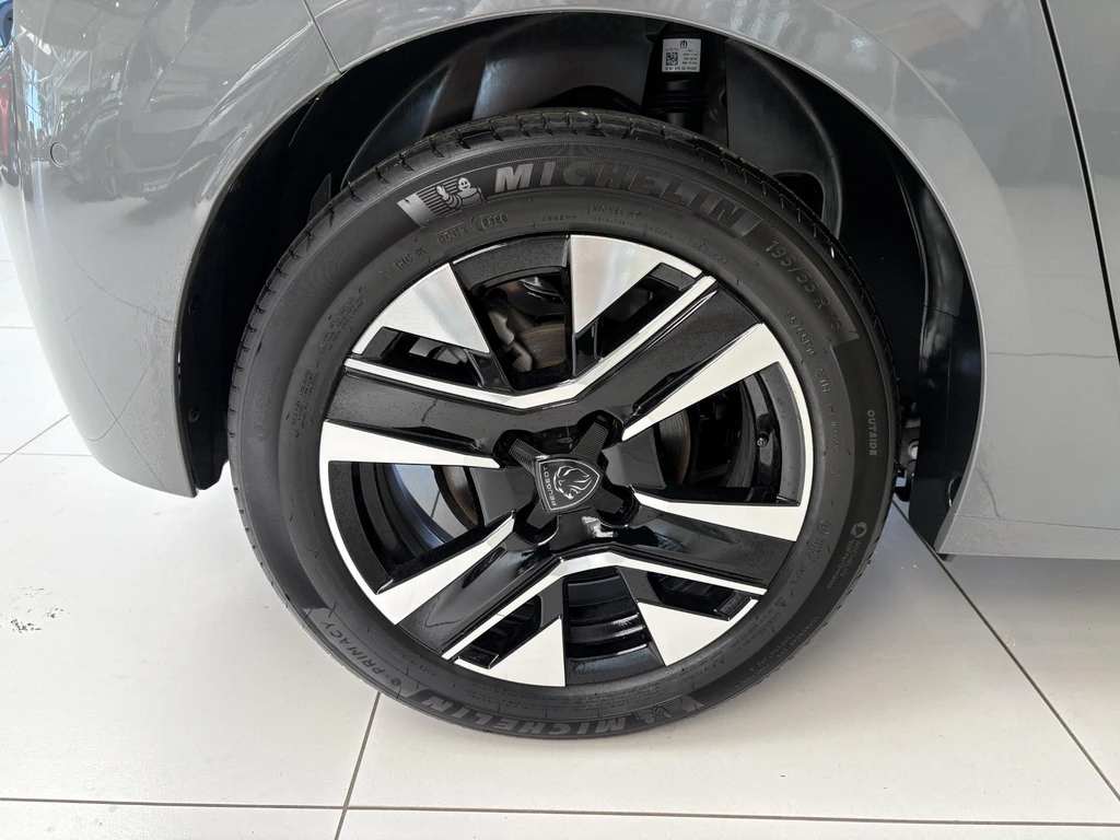 Peugeot 208 – foto 18