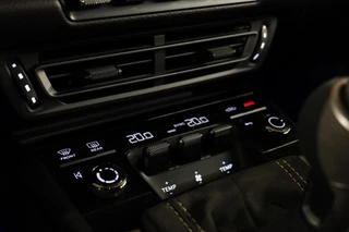 Porsche 911 – thumbnail 24