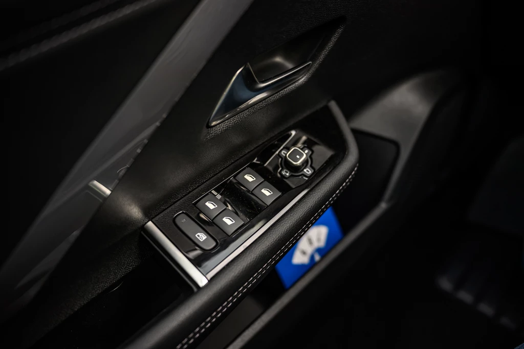 Opel Astra – foto 25