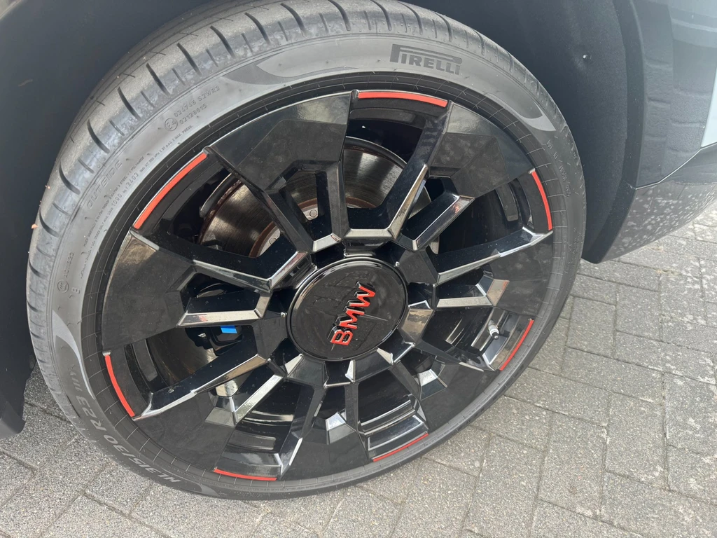BMW XM – foto 14