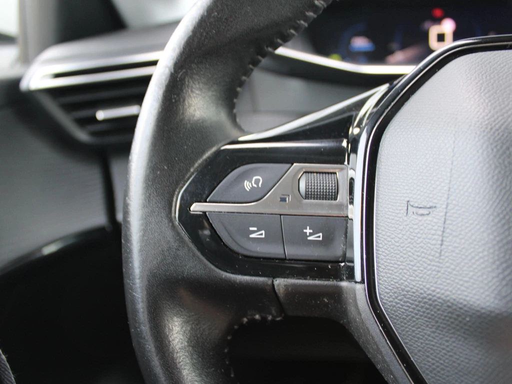 Peugeot 208 – foto 19