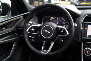 Jaguar XE – thumbnail 21