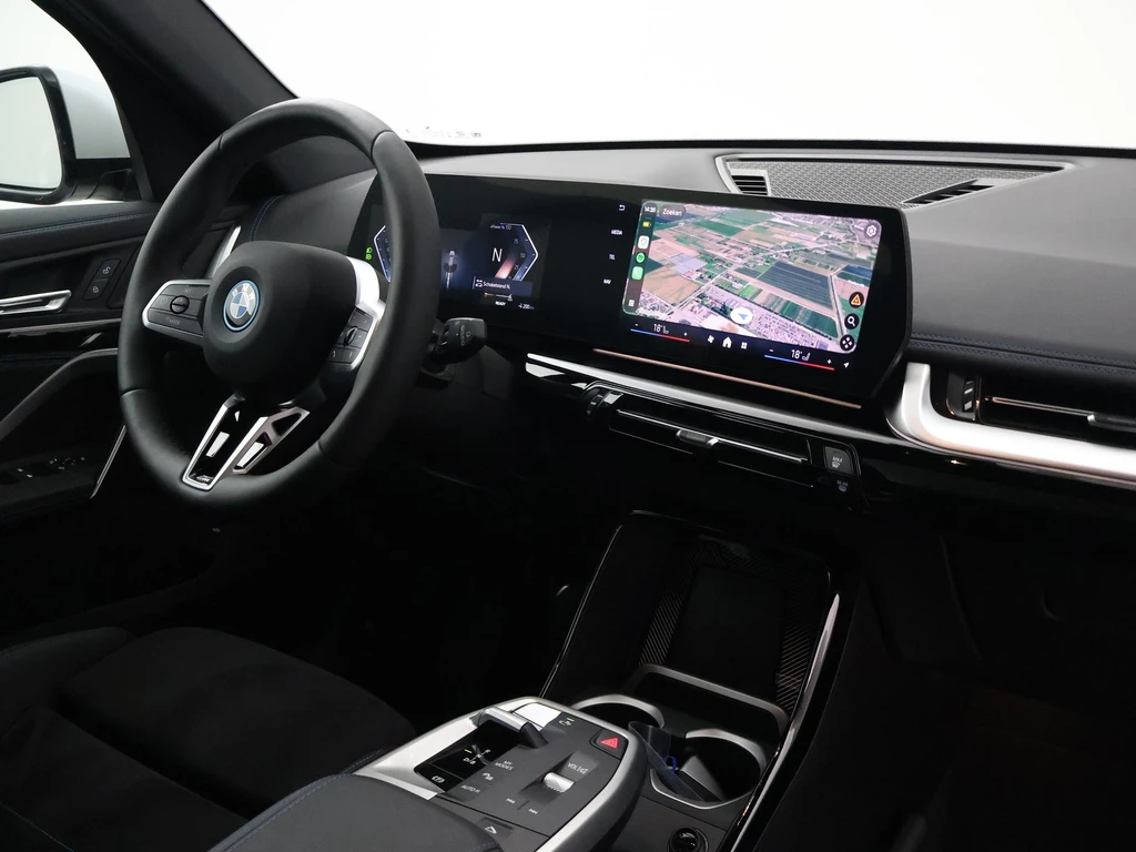BMW iX1 – foto 9