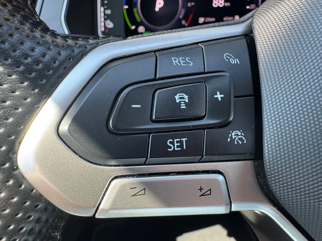 Volkswagen Passat – foto 32