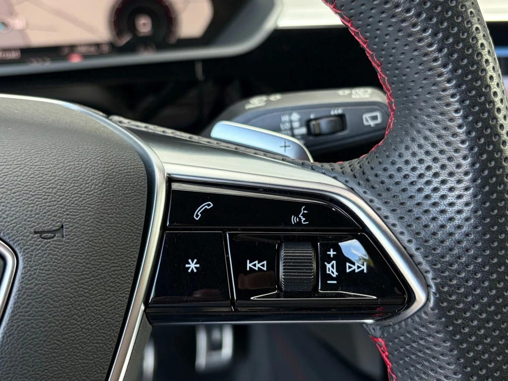 Audi Q8 e-tron – foto 23