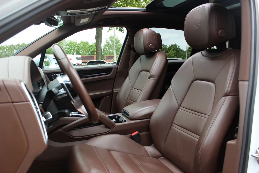 Porsche Cayenne – foto 10