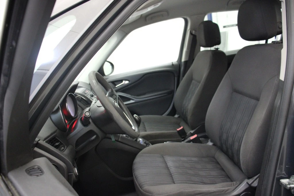 Opel Zafira – foto 16