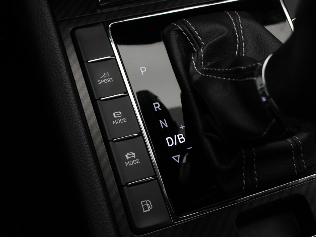 Škoda Superb – foto 33