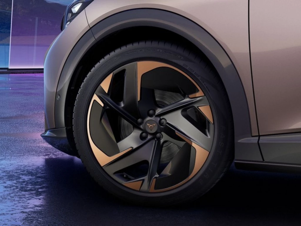 CUPRA Tavascan – foto 9