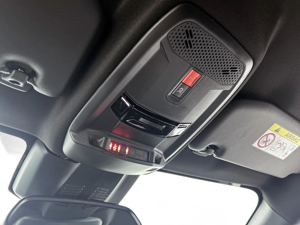 Peugeot 208 – foto 9