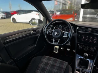 Volkswagen Golf – thumbnail 21